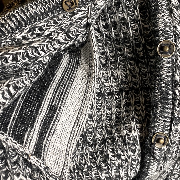 Urban Outfitters Salt & pepper Chunky Knit Cardigan - Picture 4 of 4